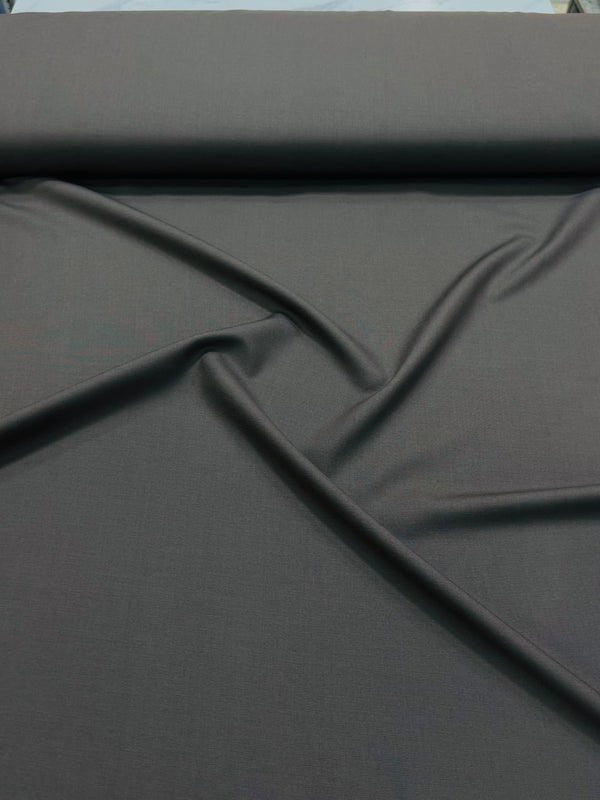 Lorenzo grace suiting