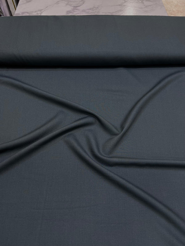 Lorenzo grace suiting