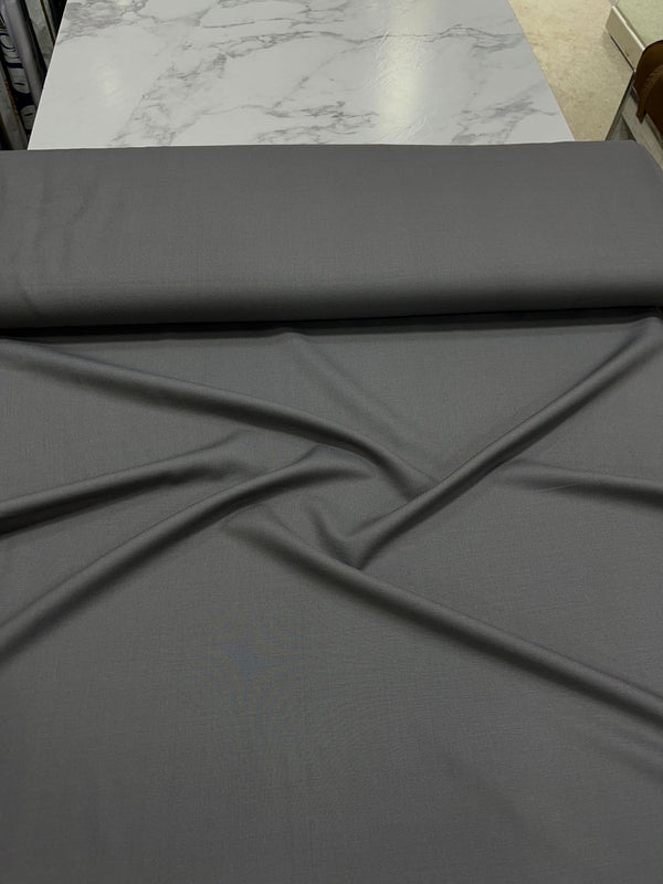 Lorenzo grace suiting